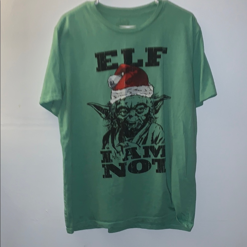 Graphic T-Shirt  Yoda christmas 22 inch armpit to armpit.  28 inch long